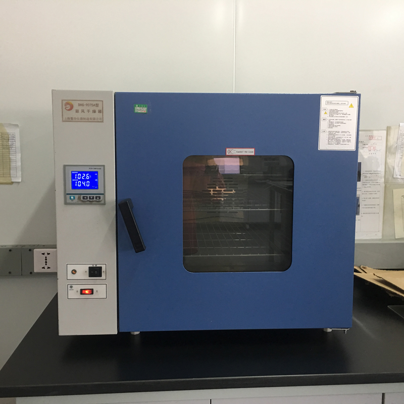 电热恒温鼓风干燥箱